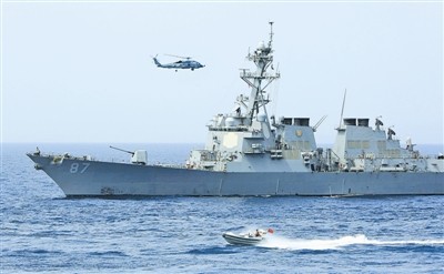 Tháng 8 năm 2013, Hải quân Trung Quốc và Mỹ tiến hành diễn tập chống cướp biển liên hợp